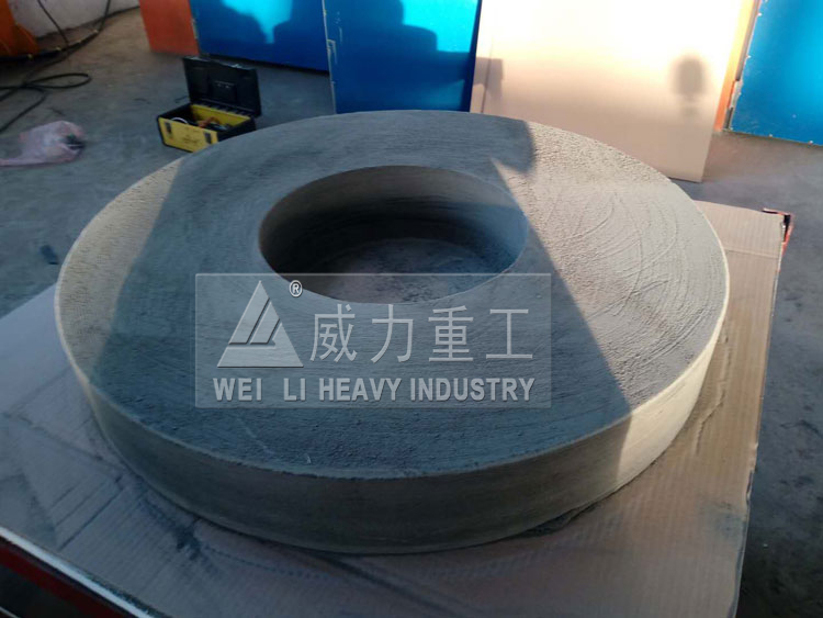 四柱液压机压制砂轮成品
