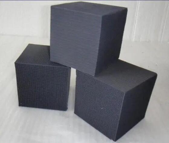 粉末液压机压制活性炭制品