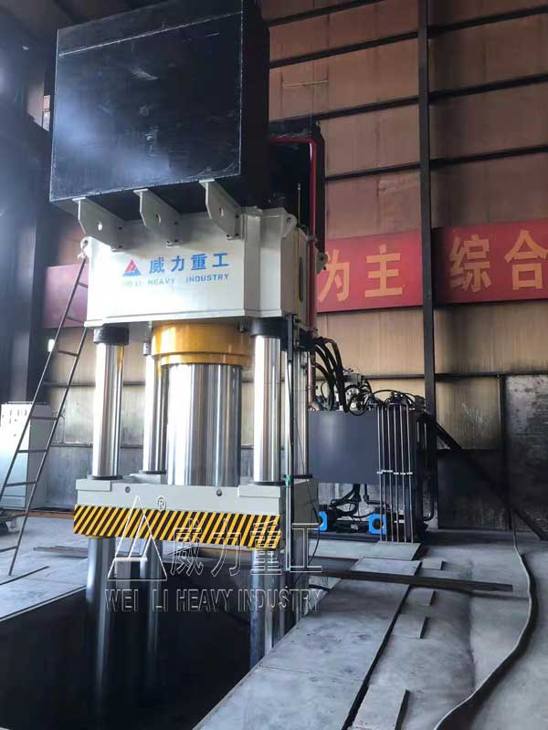 山东威力重工坩埚液压机型号齐全