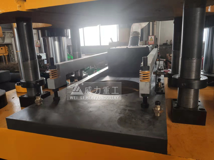 粉末液压机模具